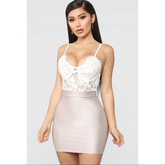 🤍 FASHION NOVA | Sexy White Bodysuit - Picture 3 of 16